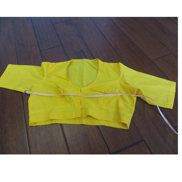 yellow floral sari - Picture 3 of 3